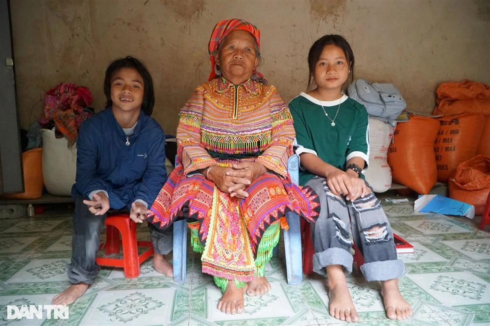 Em bé Mường Lát từng gây sốt mạng 6 năm trước, giờ ra sao?-3