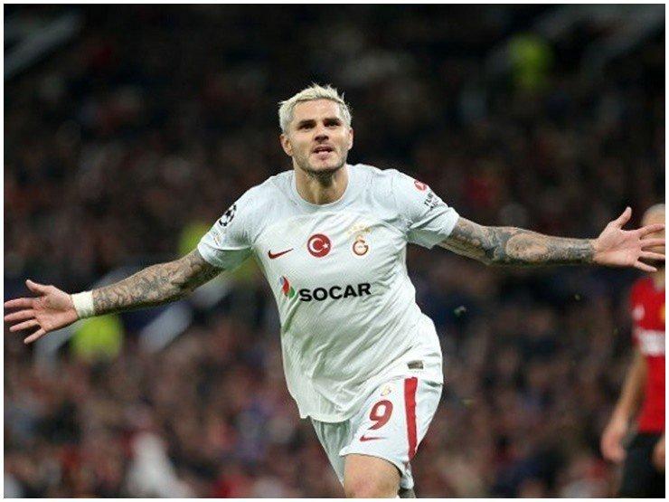 Cầu thủ bị vợ tố qua lại với 200 phụ nữ, cầm 4 chiếc điện thoại để hẹn hò liên tục-1