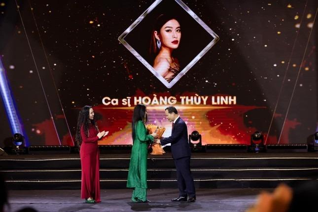 Lãnh đạo Cục Nghệ thuật biểu diễn phản hồi tranh cãi Hoàng Thùy Linh là ca sĩ nổi bật-1