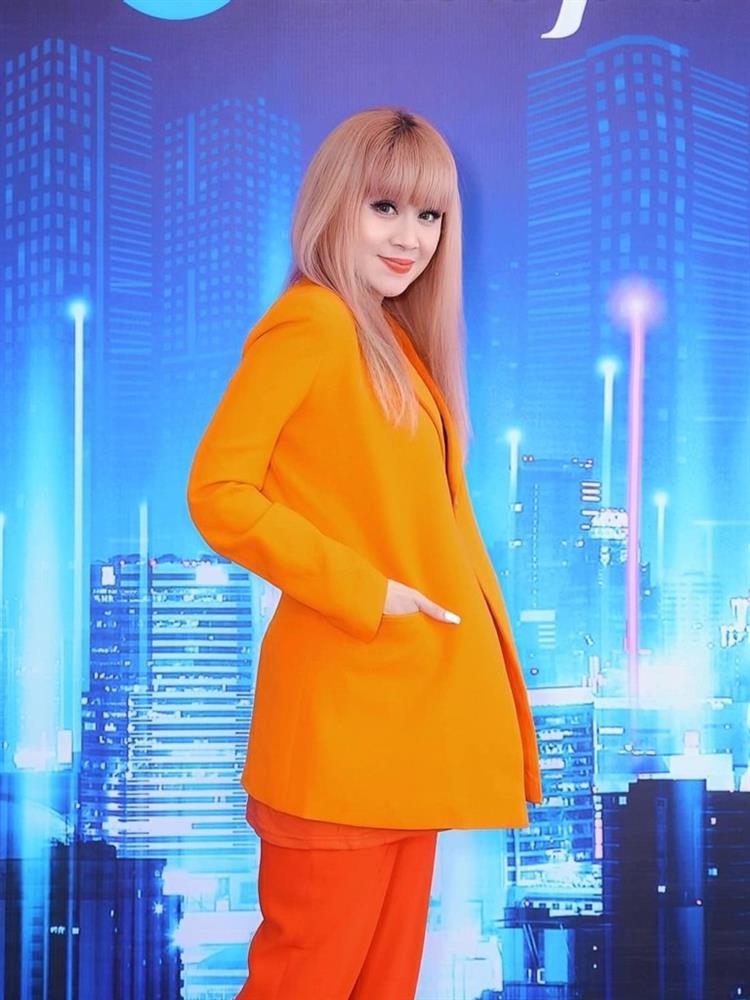 Vụ Minh Huyền ném điện thoại, Lưu Thiên Hương: Tôi nghỉ dạy sẽ tội học sinh-1