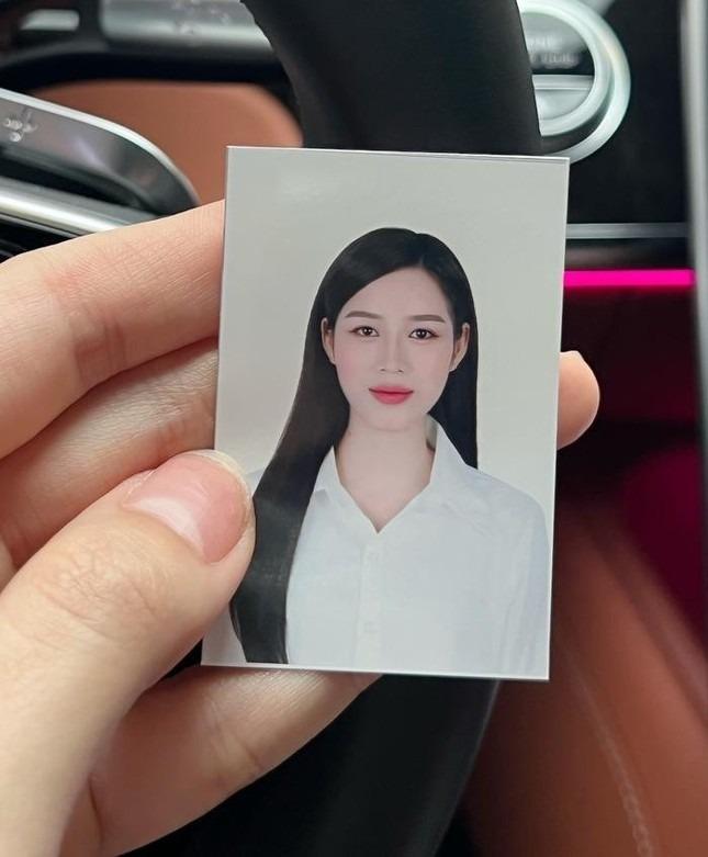 Lần đầu khoe ảnh thẻ, diện mạo Hoa hậu Đỗ Thị Hà có gì đặc biệt mà khán giả chú ý?-3