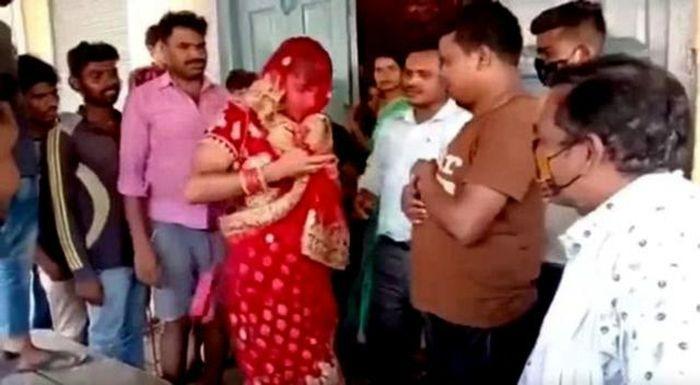 Giả gái đột nhập vào nhà để gặp bạn gái cũ nói lời cuối và cái kết không thể nhịn cười-1