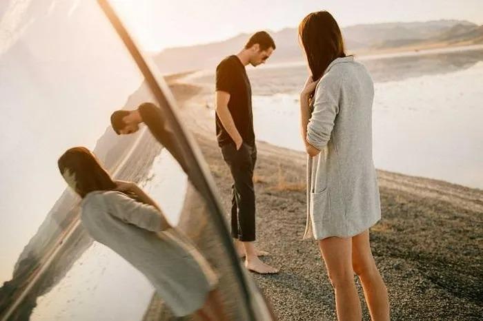 Giả gái đột nhập vào nhà để gặp bạn gái cũ nói lời cuối và cái kết không thể nhịn cười-2