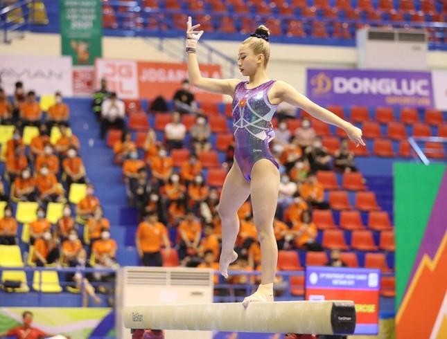 Đình chỉ 2 HLV liên quan đến vụ ăn chặn tiền thưởng ở đội tuyển TDDC quốc gia-1