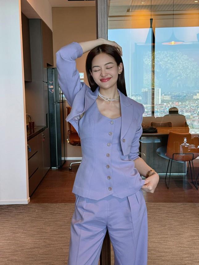 Thùy Anh diện nhiều set đồ phá cách, cầu kỳ trong Chúng Ta Của 8 Năm Sau-2