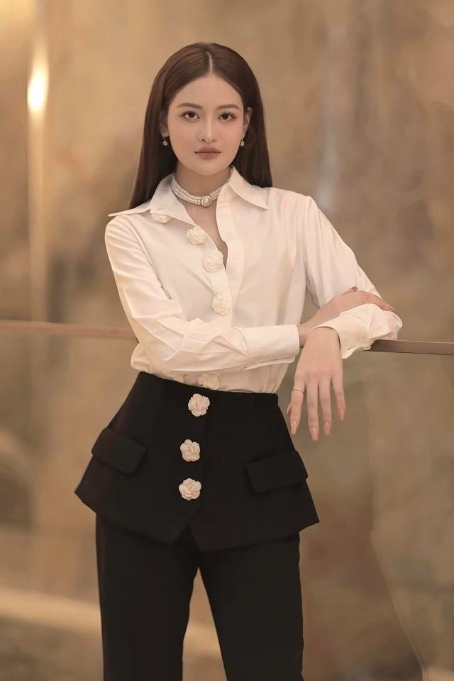 Thùy Anh diện nhiều set đồ phá cách, cầu kỳ trong Chúng Ta Của 8 Năm Sau-7