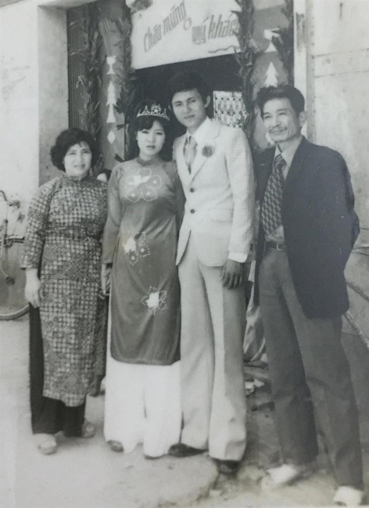 Lê Phương khoe nhan sắc xinh đẹp được mẹ truyền con nối qua 4 thế hệ, sắc vóc mẹ ruột gây chú ý nhất!-4