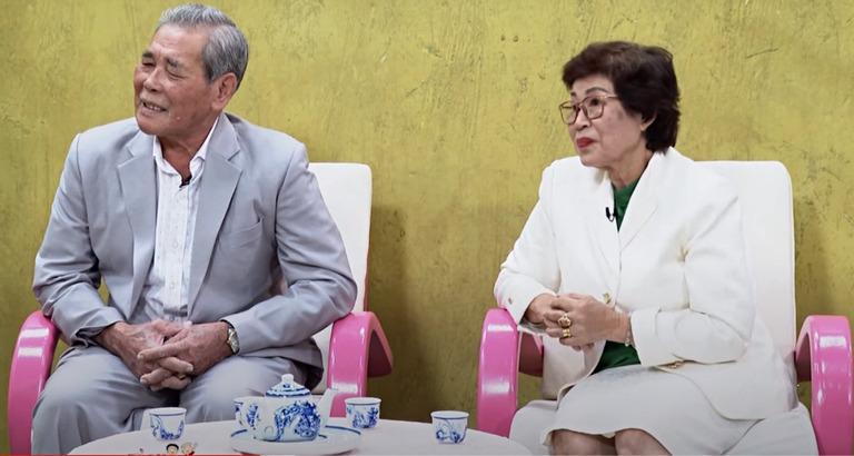 Chàng trai rước dâu bằng 10 chiếc Mercedes, sinh con xong ra nhà lá ở tạm-1