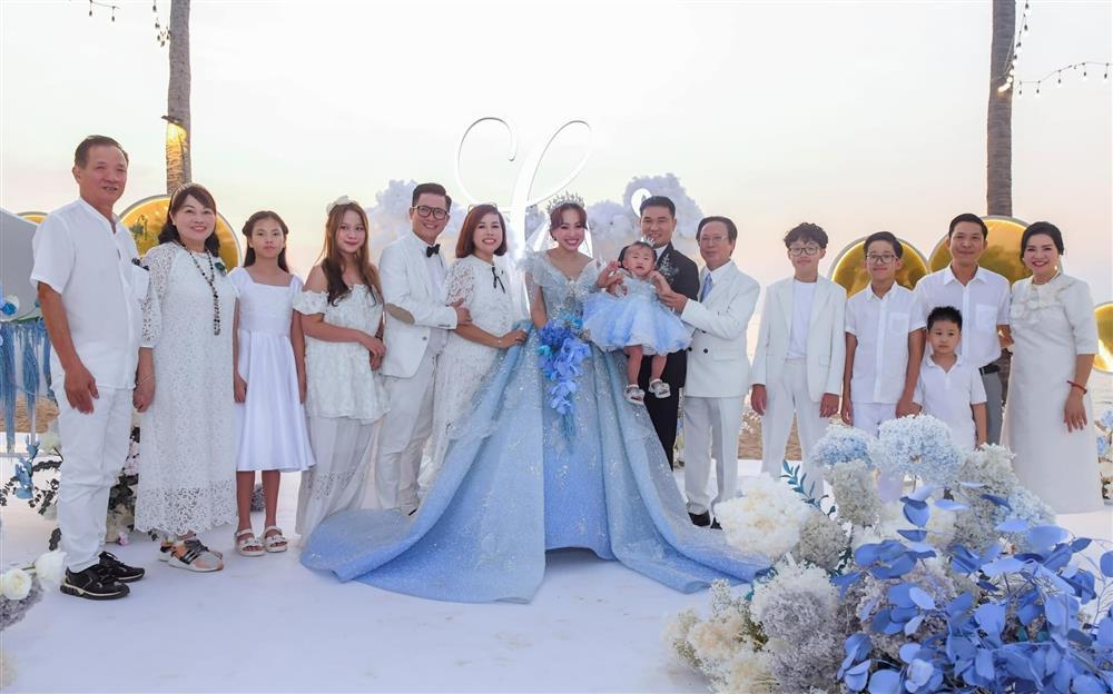 Vân Hugo: Con riêng của chồng gọi tôi là cô-1