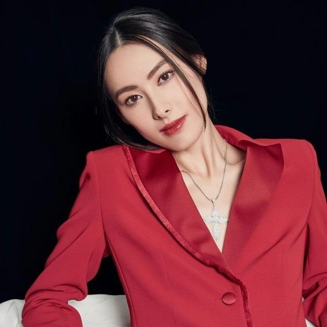 Chuyện tình của tỷ phú Lý Trạch Giai-2