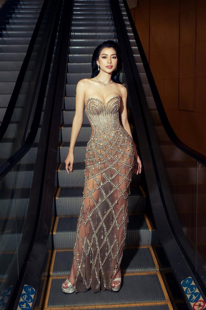 Á hậu Hoàng Nhung khoe body nóng bỏng, nhan sắc ngày càng quyến rũ-1