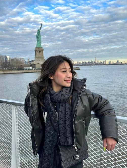 Muôn lý do nữ VĐV giải nghệ sớm: Ánh Viên muốn sống khác, Thu Huyền thi Hoa hậu-9