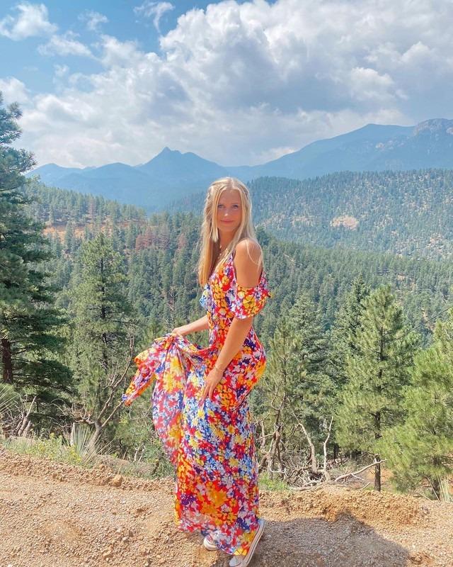 Cận cảnh vẻ đẹp mỹ nhân vừa đăng quang Hoa hậu Mỹ 2024-8