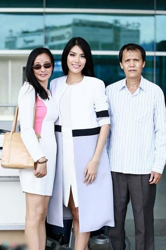 Siêu mẫu Lan Khuê làm dâu gia tộc giàu có bậc nhất Việt Nam: Ở dinh thự dát vàng, cuộc sống viên mãn-1