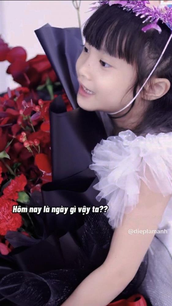 Con gái Diệp Lâm Anh: 6 tuổi có đôi chân dài và nhan sắc được nhận xét giống mẹ-4