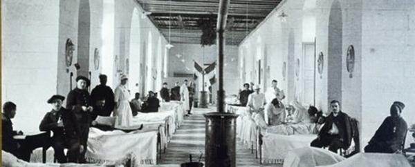 Lâu đài tráng lệ bắc qua dòng sông nổi tiếng bậc nhất thế giới-15