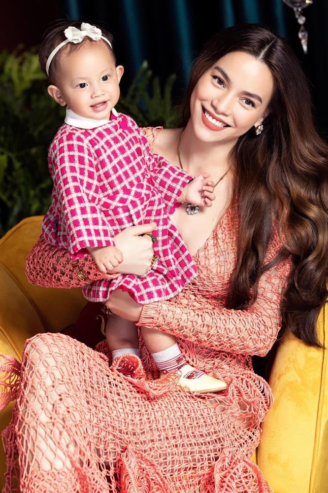 Lisa nhà Hà Hồ hơn 3 tuổi đã vào bếp nấu ăn, ai cũng ngưỡng mộ tài nuôi dạy con của bà mẹ nổi tiếng-5