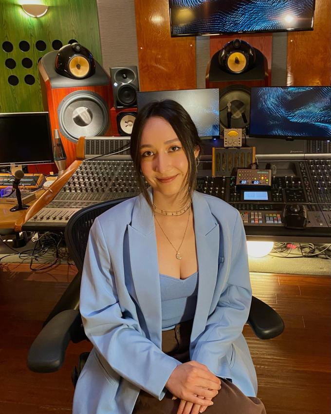 Phong cách thời trang sang xịn mịn của con gái lớn xinh đẹp, tài năng nhà diva Mỹ Linh-4