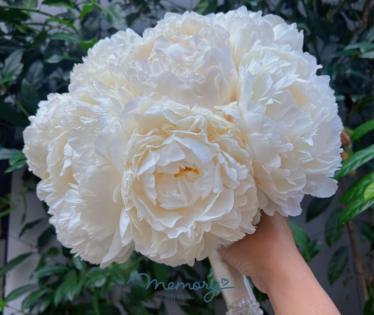 Đám cưới phủ kín bằng hàng tấn hoa tươi nhập khẩu, giá trị tới nhiều tỷ đồng-4