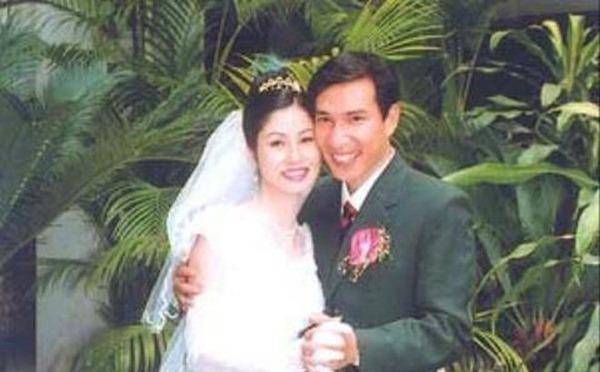 Hôn nhân đời thực của diễn viên VFC: Quang Thắng yên tâm cày cuốc vì có vợ làm hậu phương vững chắc-4