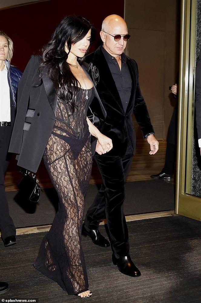 Gu thời trang táo bạo và dáng vóc gợi cảm của hôn thê tỷ phú Jeff Bezos-2