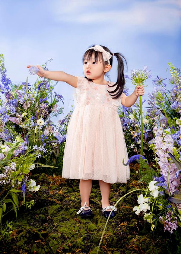 Con gái Cường Đô la - Đàm Thu Trang: Được bố mẹ cưng chiều như công chúa-4