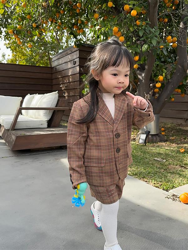 Con gái Cường Đô la - Đàm Thu Trang: Được bố mẹ cưng chiều như công chúa-6