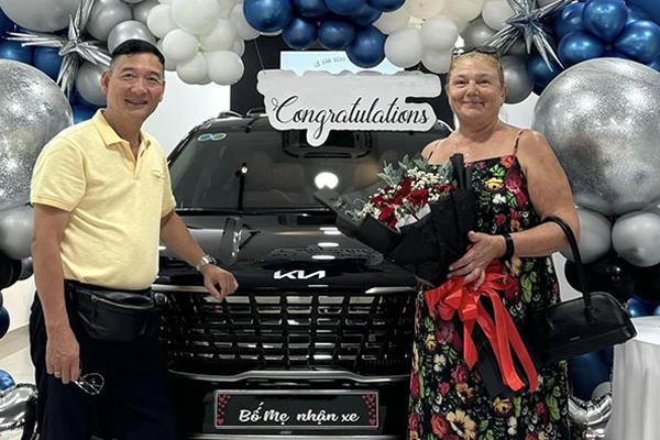 Em gái Đặng Văn Lâm mê áo ngắn lửng lơ khoe eo chuẩn, chiều cao gần 1,8m đáng mơ ước-11