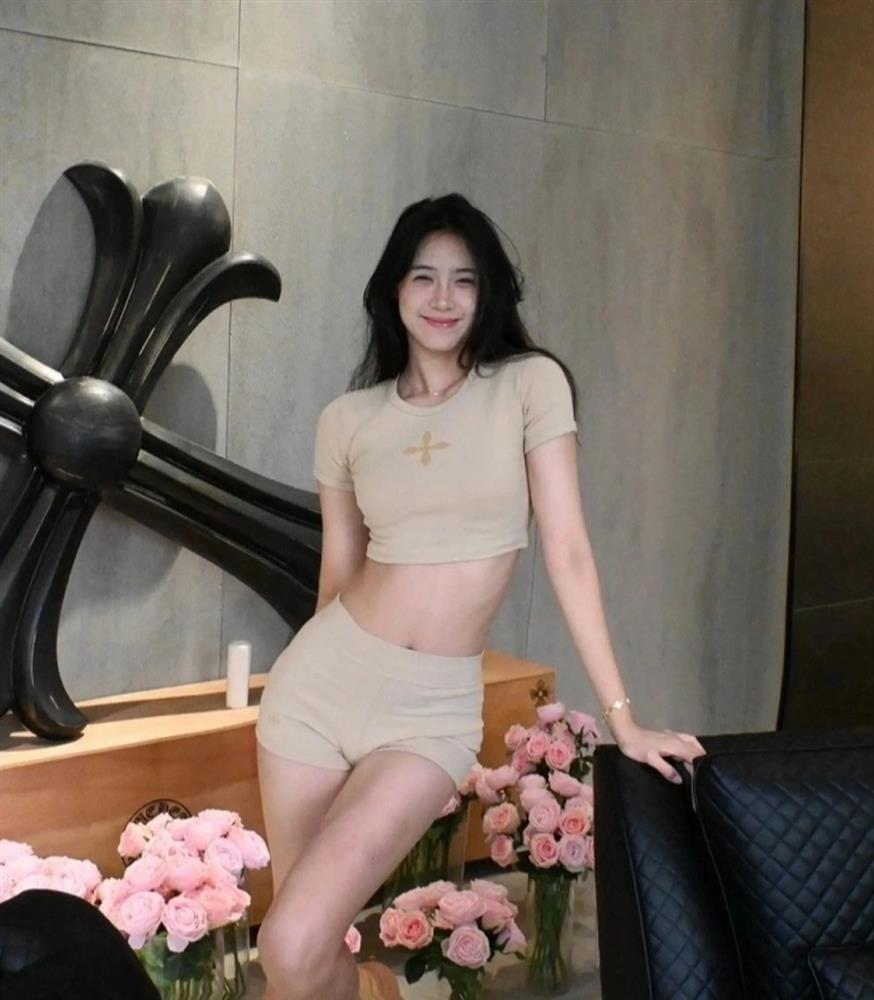 Mỹ nhân làng bóng rổ cao 1,90m, gây sốt với ngoại hình cực phẩm-3