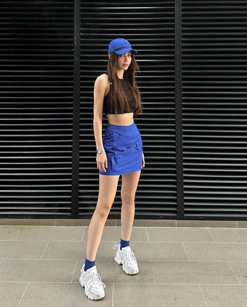 MLee chăm diện váy áo tôn đường cong nóng bỏng-6