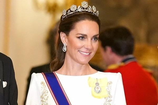 Tình trạng của Công nương Kate Middleton sau khi phải nhập viện phẫu thuật-3