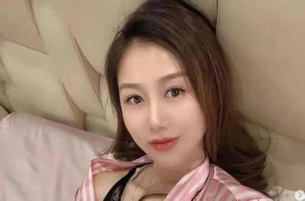 Ly hôn chưa đầy 3 tháng, chồng cũ Chương Tử Di công khai cặp kè tình trẻ đáng tuổi con?-2