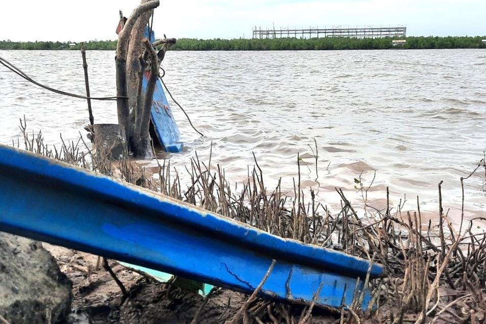 3 thợ lặn mất tích sau tiếng nổ lớn ở Cà Mau: Nạn nhân từng mò được bom-3