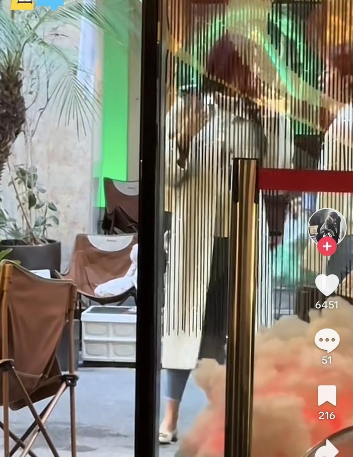 Doãn Hải My bị bắt gặp trên đường, tuy nhiên netizen chỉ chú ý một điều-1