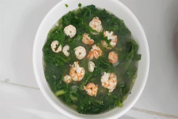 Lý do thực sự khiến nhà hàng phục vụ lạc rang trước khi lên đồ ăn-2