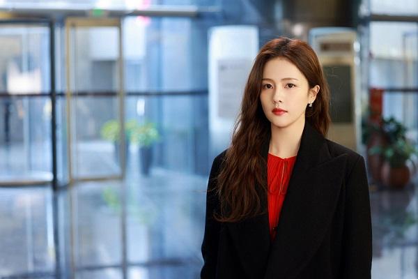 Sau loạt tin đồn chia tay Trương Lăng Hách, Bạch Lộc tự mình đính chính sự thật chỉ với một hành động-12