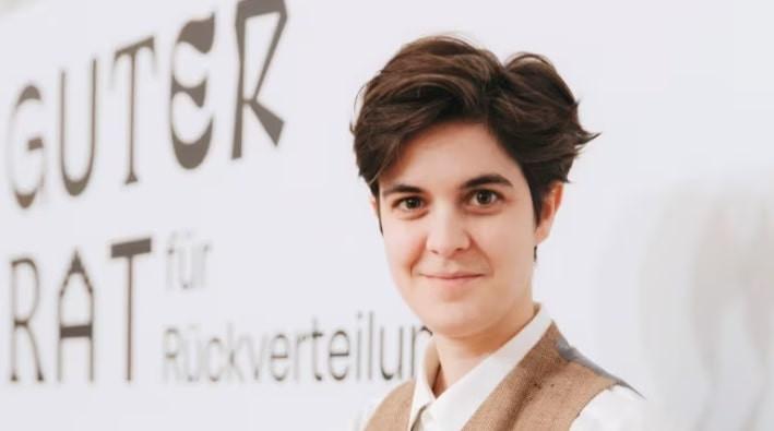 Cô gái nhận thừa kế hơn 27 triệu USD, đang tìm 50 người chỉ cách tiêu tiền-1