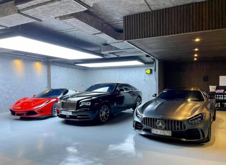 Minh Nhựa tặng vợ hơn 4 tỷ tiêu Tết, vợ chồng Cường Đô La tất bật ở biệt thự triệu đô-6