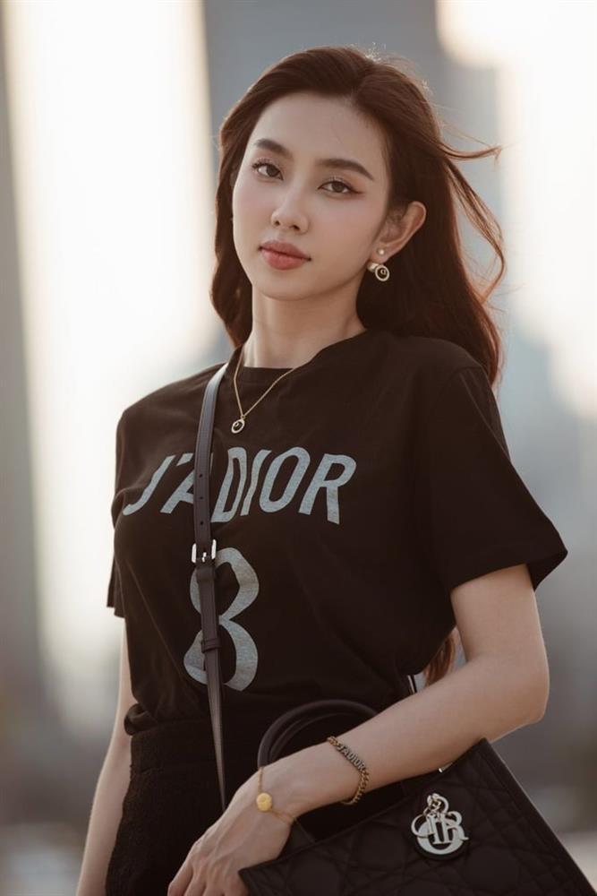 Nghệ sĩ kiếm tiền nhiều nhất năm 2023 gọi tên ai?-2