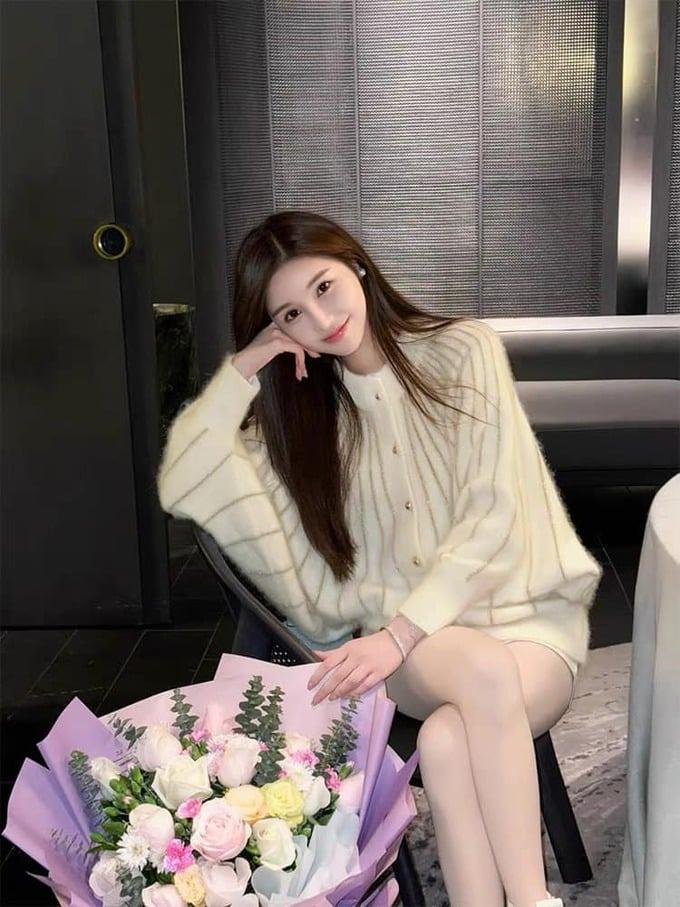 10 cách lên đồ đẹp và chảnh cho chị em dự tiệc cuối năm-7