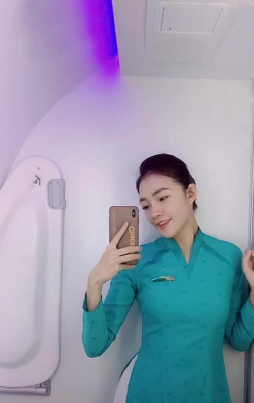 Dàn nữ tiếp viên hàng không Việt nổi như cồn vì quá xinh đẹp, CĐM bất ngờ vì màn lột xác sau những giờ bay-3