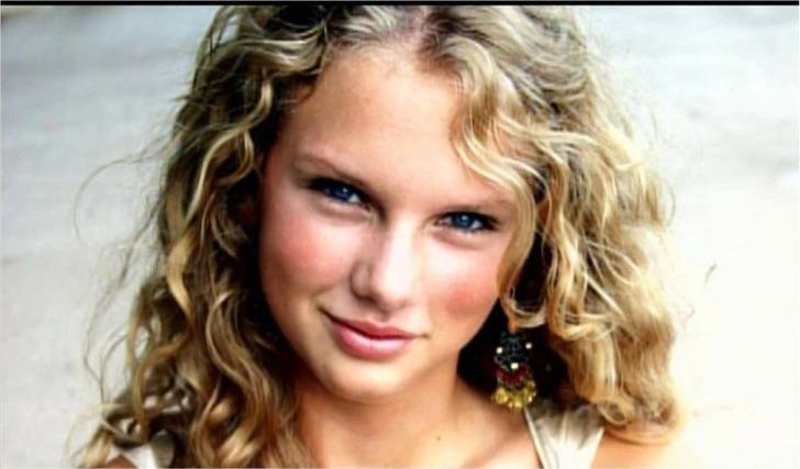 Bạn cũ tiết lộ những góc khuất của Taylor Swift khi còn đi học-1
