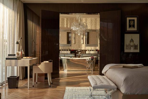 Cận cảnh phòng tắm từng gây nhiều tranh cãi của NTK Thái Công và bạn trai-9