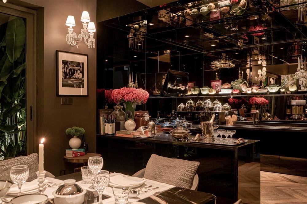 Cận cảnh phòng tắm từng gây nhiều tranh cãi của NTK Thái Công và bạn trai-23