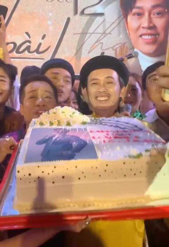 Trải qua nhiều thăng trầm, Hoài Linh chọn cuộc sống bình yên, đơn giản-2