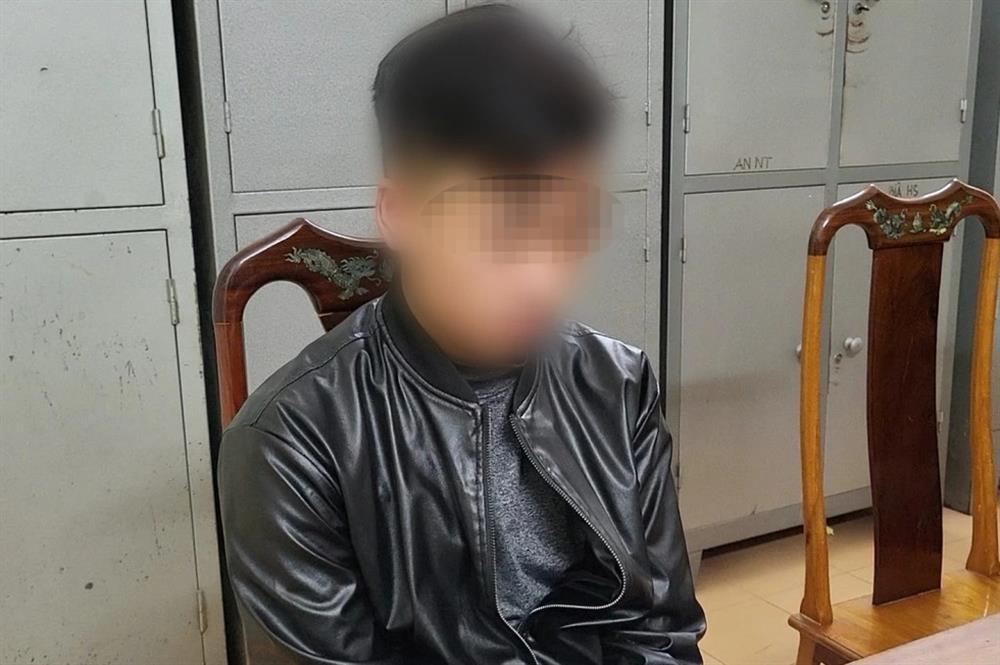 Khởi tố nam sinh lớp 12 thông chốt tông cảnh sát trọng thương-1