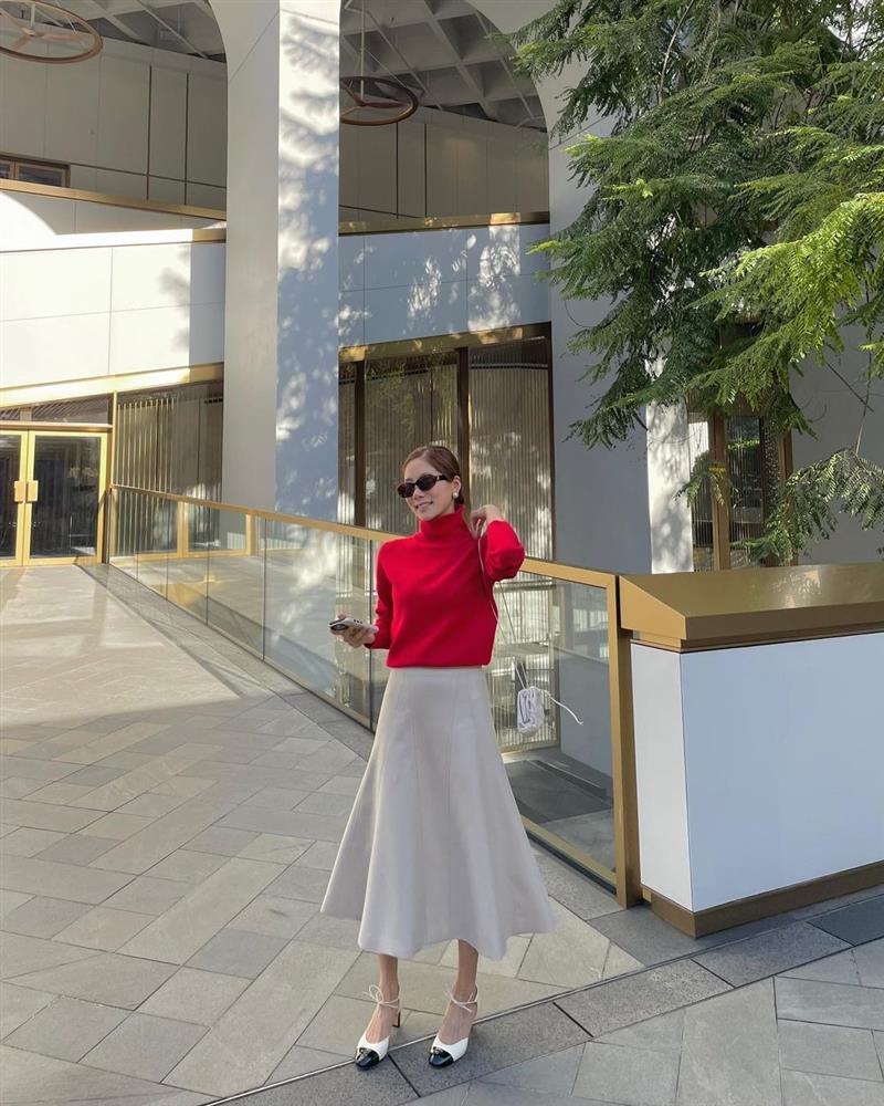 4 lưu ý diện đồ đỏ đi chơi Tết để xinh mà không sến-3