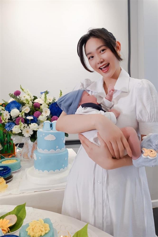 Minh Hằng ở ẩn sinh con: Được chồng cưng chiều, vẫn day dứt nhớ nghề-4