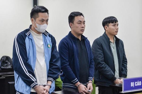 Người phụ nữ tử vong nghi rơi từ tầng cao trúng ô tô ở Quảng Ninh-2