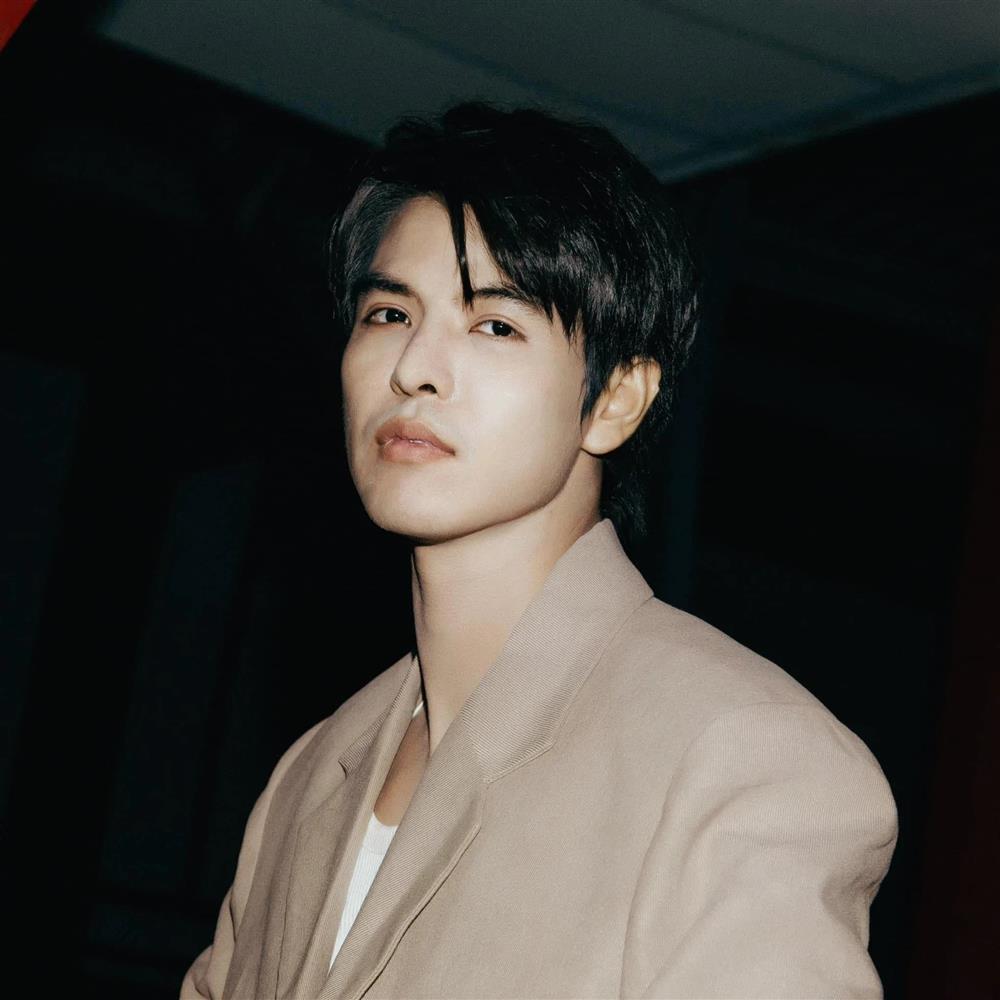 Từ vụ Lưu Thiên Hương bị ném điện thoại vào mặt: Nhìn lại những vụ tố đồng nghiệp trong showbiz Việt-5